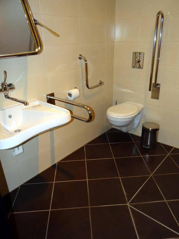 Hotel Astory Пльзень Экстерьер фото